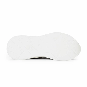 MIMI CLOG BLACK WHITE SNEAKERS Essential Fit Multi Directional Grip