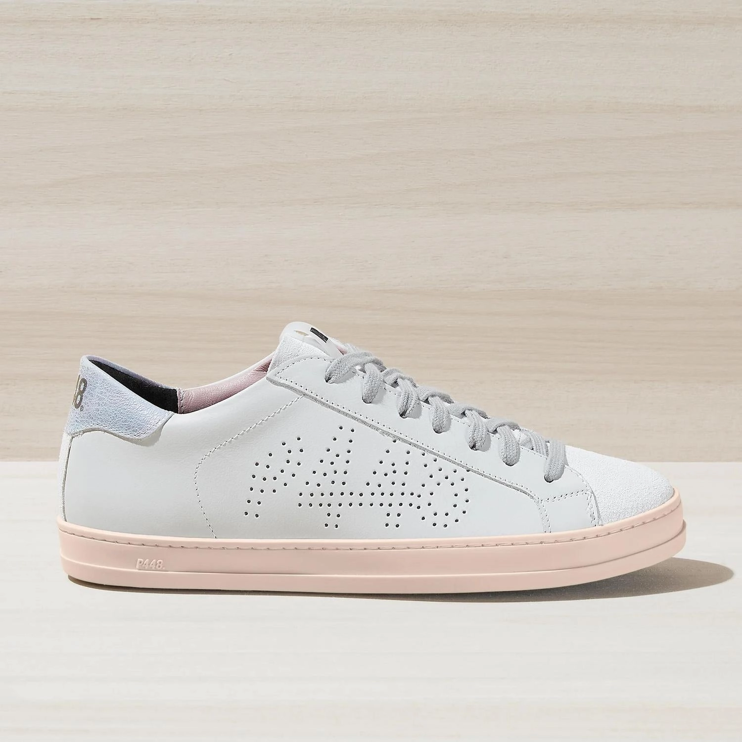 Effortless Silhouette High Arch Unisex - John Morea Sneaker In White