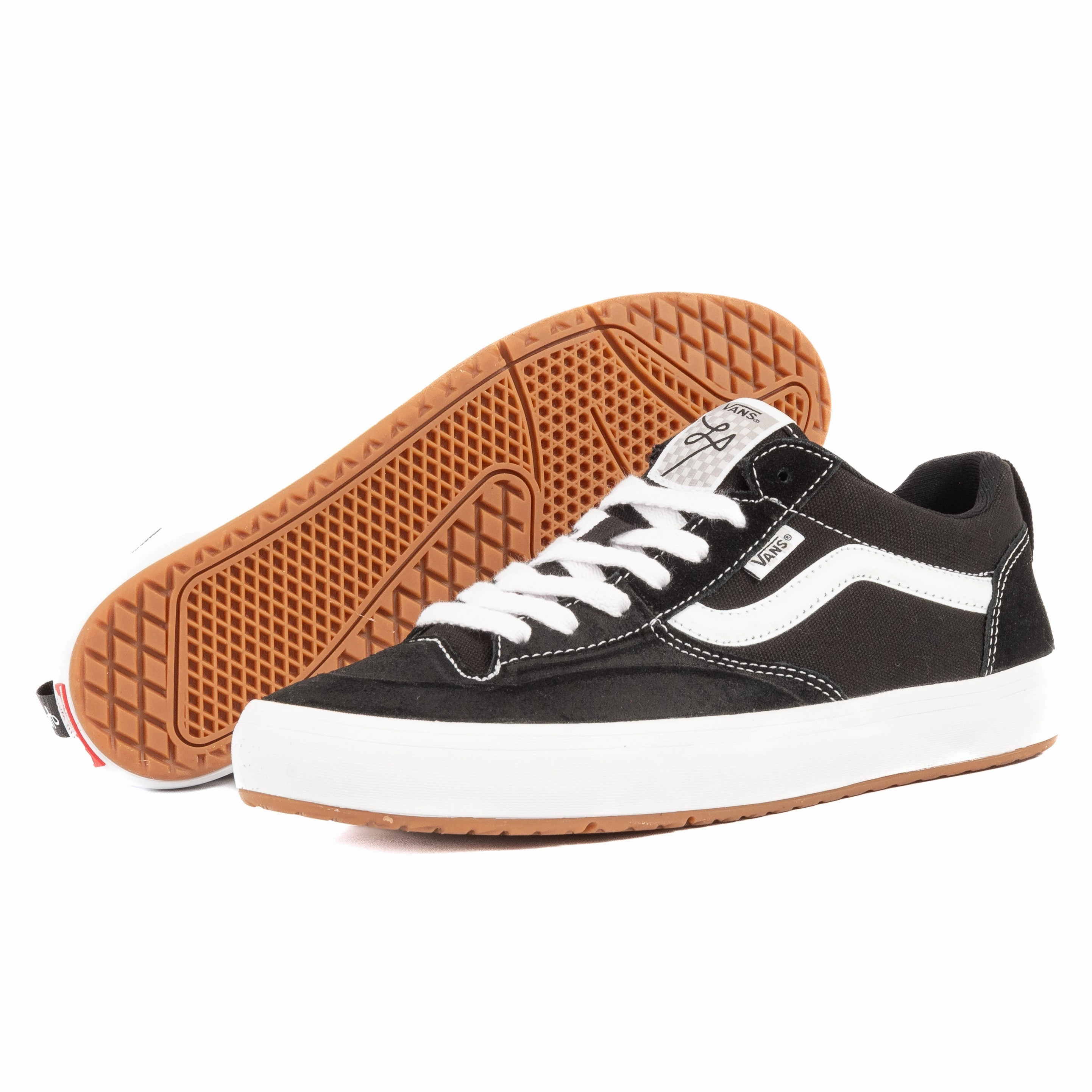 Vans - Lizzie Low (Black/White) Continuous Rubber Outsole Airflow Engineering