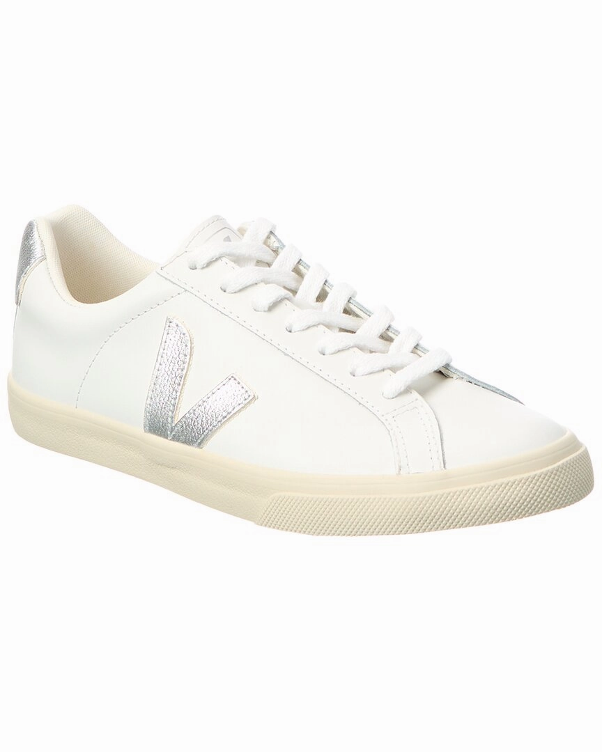 Foot Freedom VEJA Esplar Logo Leather Sneaker