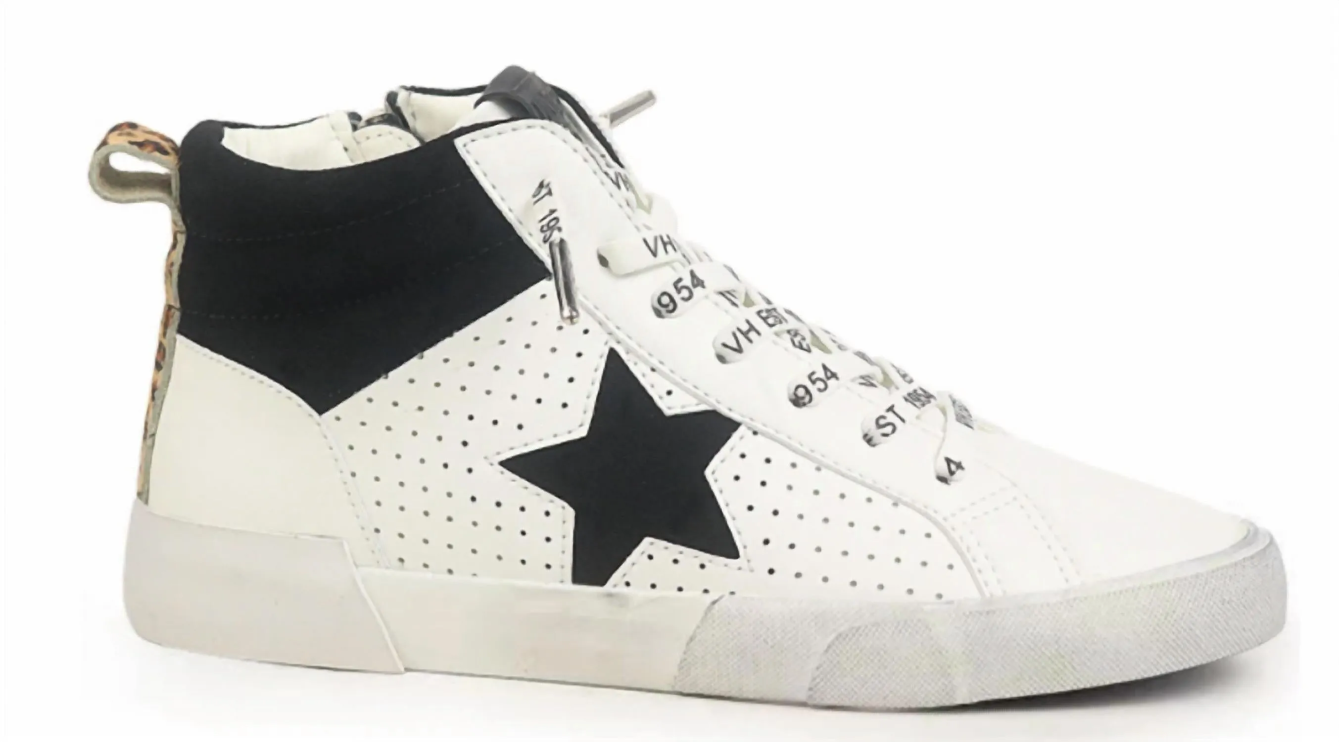 Arlo High Top In Black & White AntiOdorTreatment Glam traction