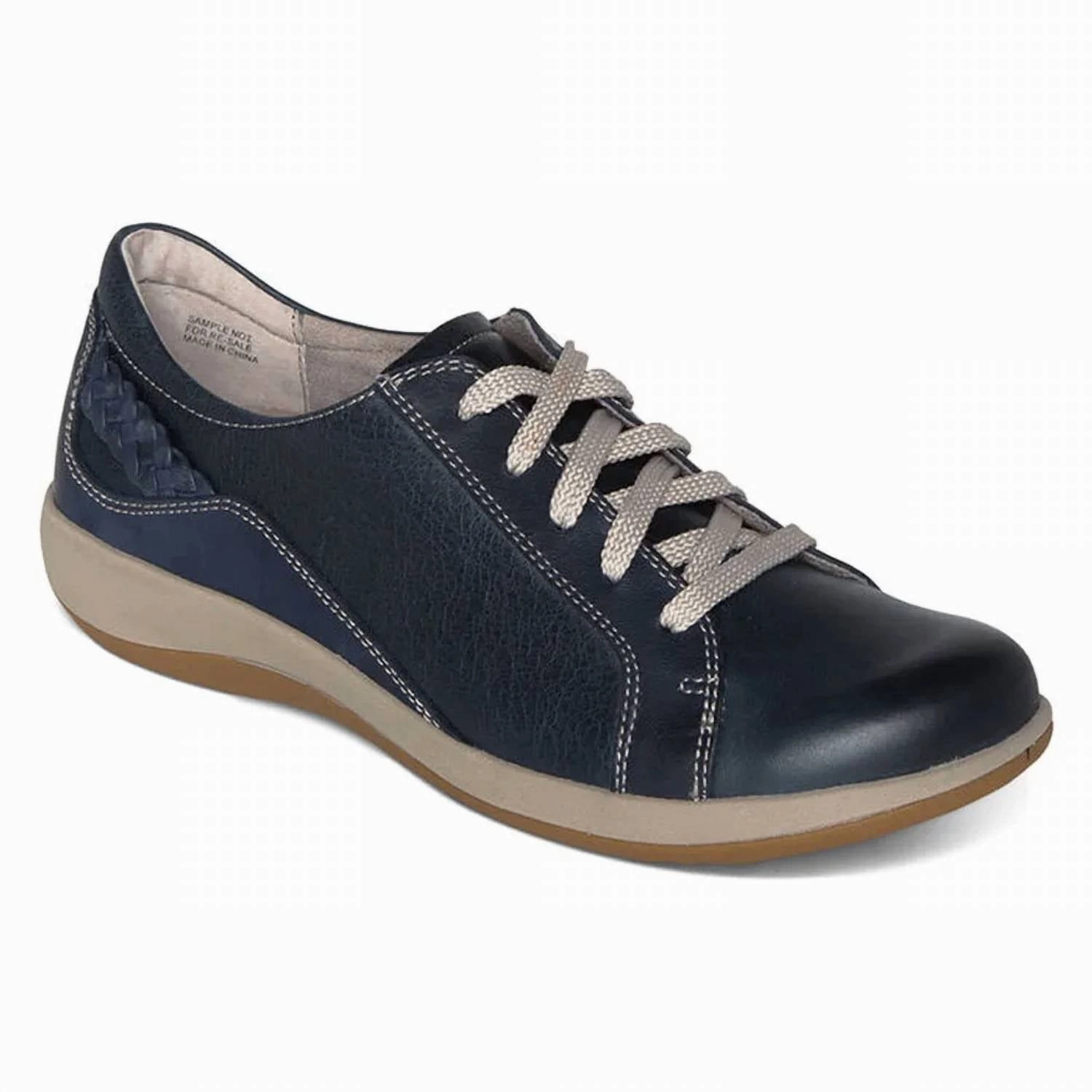 Odor Resistant Material Women Dana Lace Up Oxford In Navy