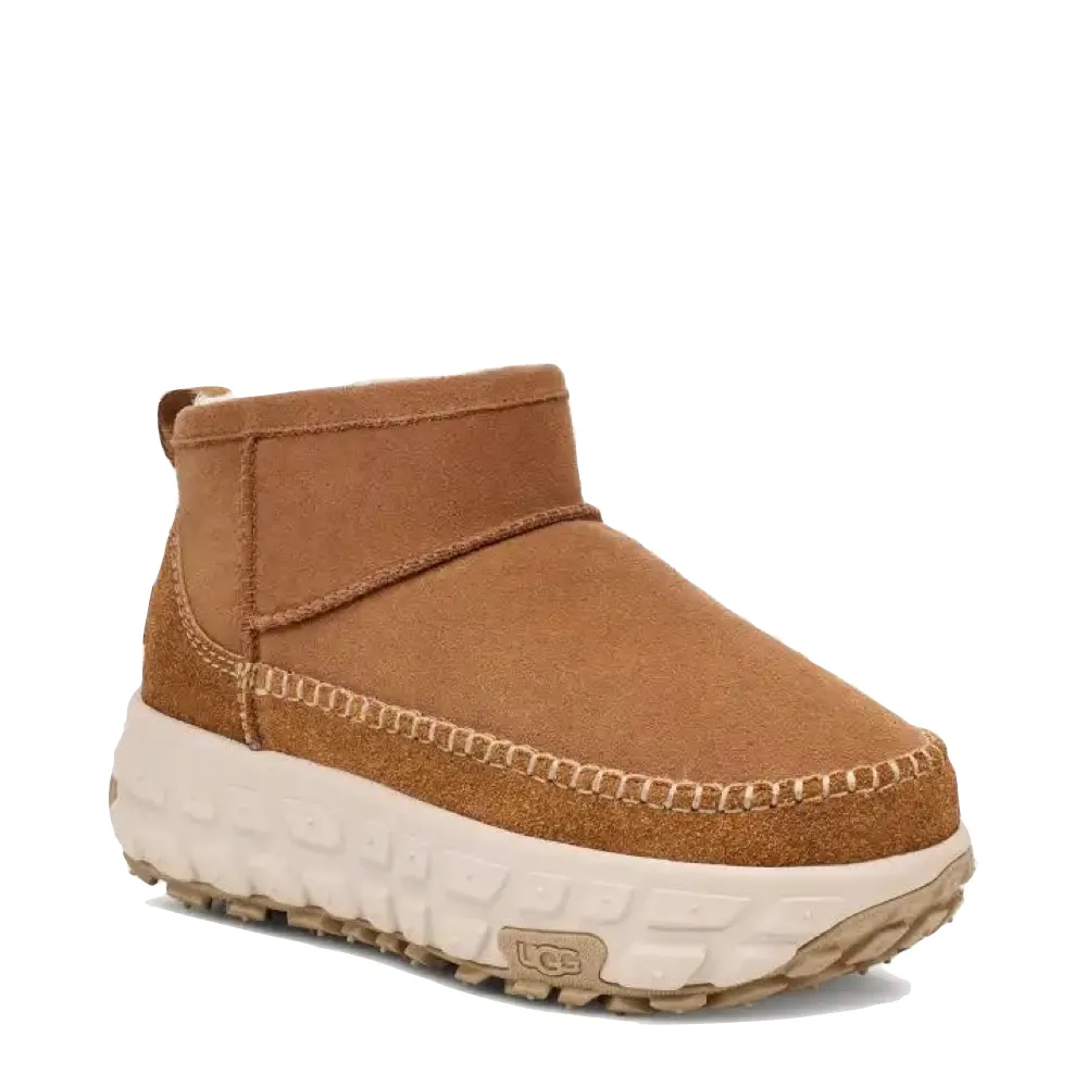 Outdoor Step Timeless Style Footwear UGG All Gender Venture Daze Ultra Mini Boot in Chestnut