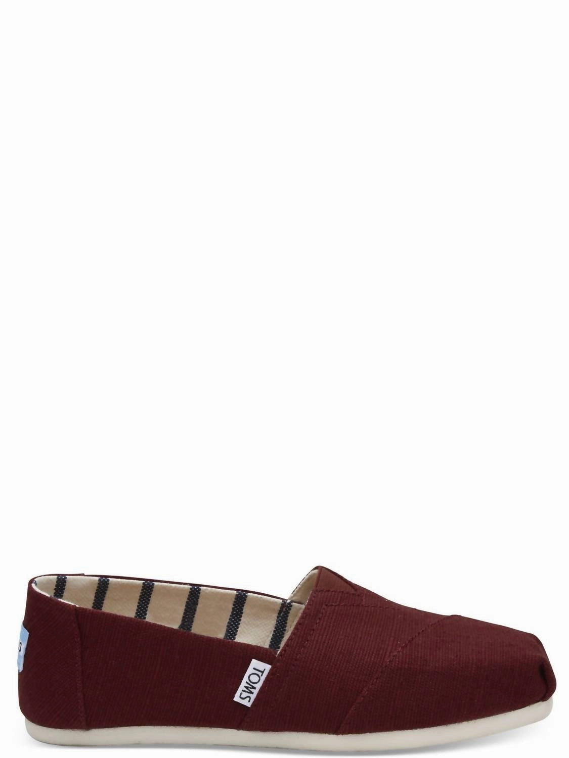 Women Classic Alpargatas Sneakers In Black Cherry Impact-absorbing durability