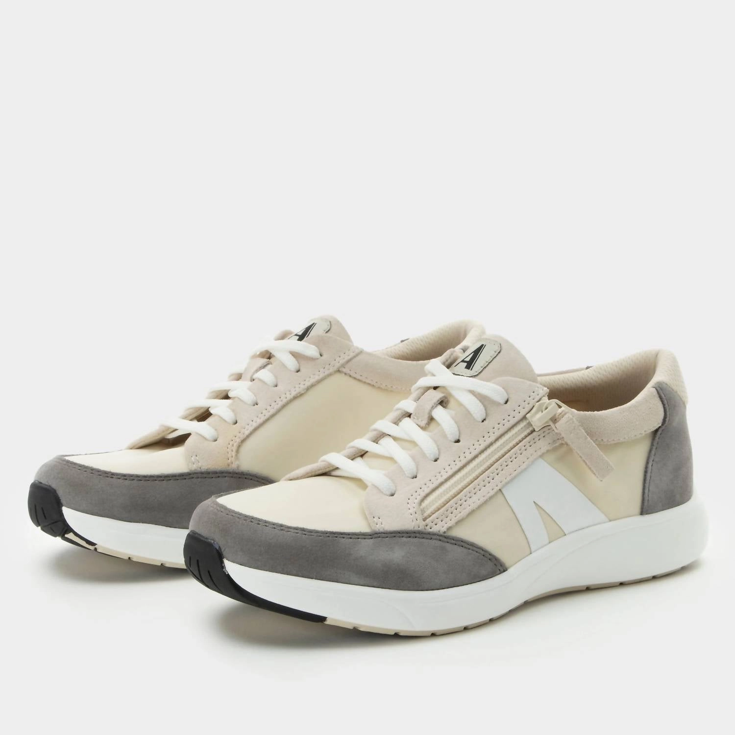 Women Eazeer Sneakers In Parchment Quality craftsmanship Balanced Design