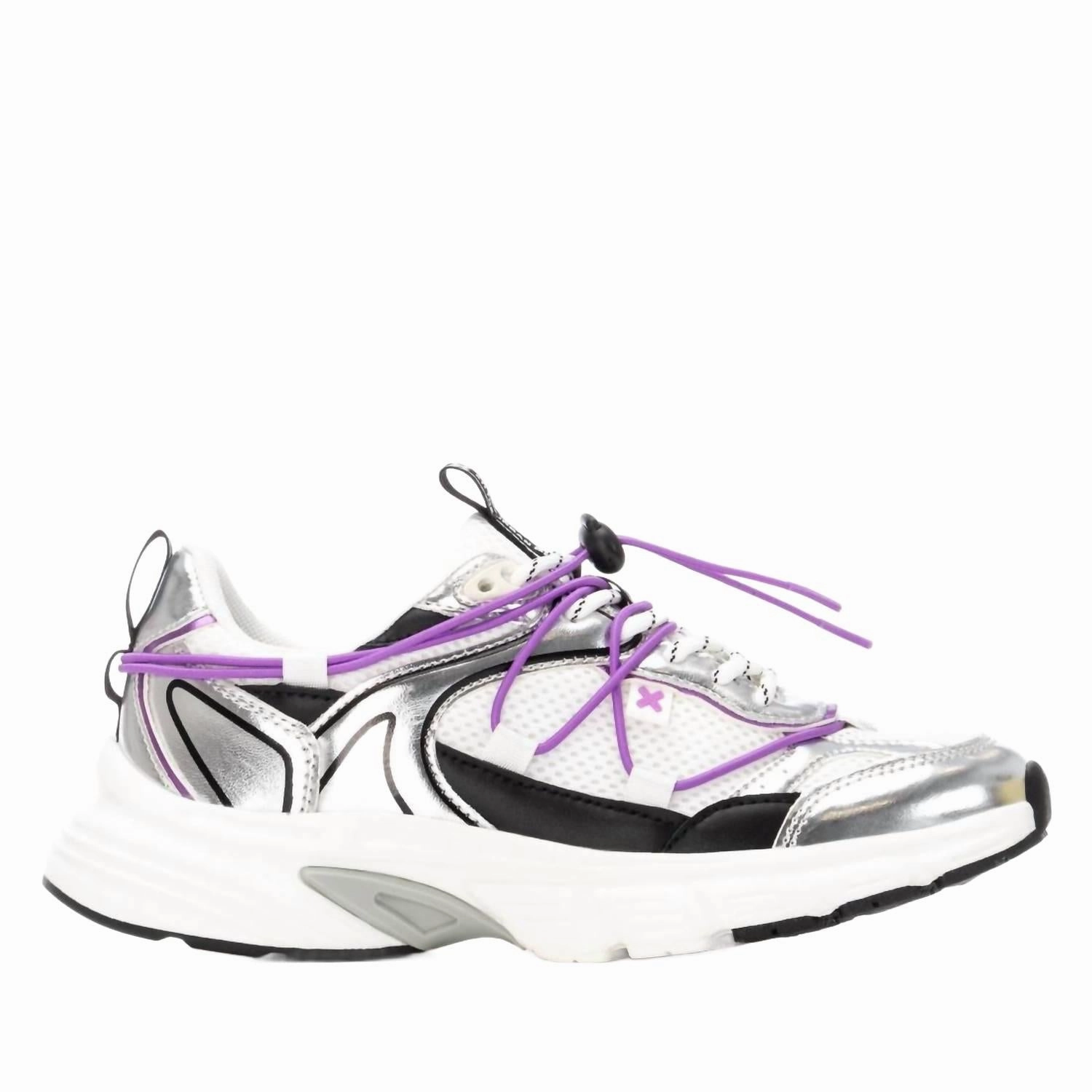 Women's 144534 Round Toe Sneakers In Silver Step Soft