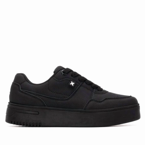 Smooth Surface Women's 144535 Round Toe Sneakers In Black