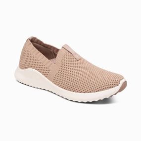 Hyperbolic Cushioning Cushioned Collar Padding Women's Angie Slip-Ons In Rose
