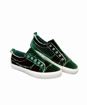 Women's Babalu Sneakers In Green Velvet All Day Comfort Technology