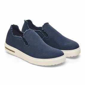 Sleek Form Flexible Fabric Women's Bend Decon Slip On Shoes In Midnight Canvas