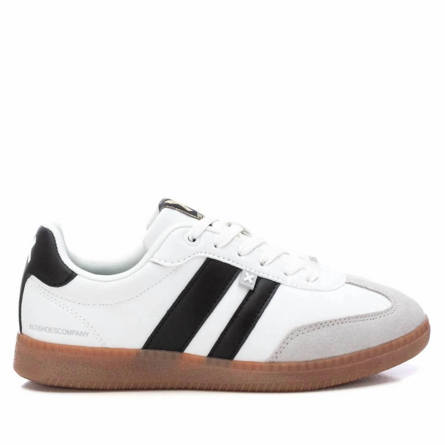 Women's Casual Sneakers In White Refined Ease