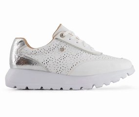 Unbeatable flexibility Women's Casual Sneakers With Laser Cut Pattern In White