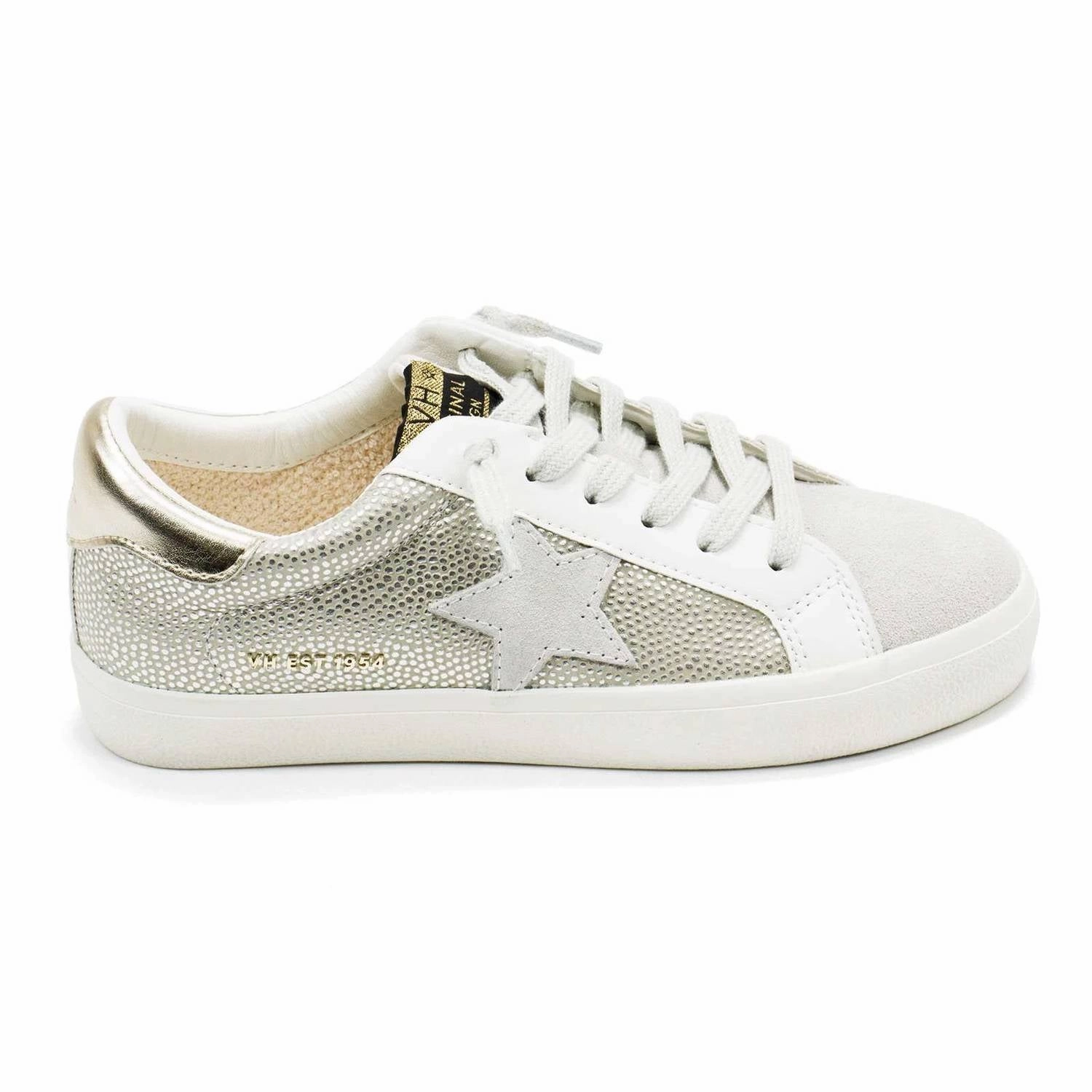Chill Outfit Smooth Performance Women's Flair Sneaker In Silver