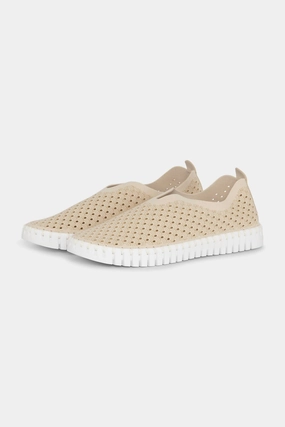 Women's Flats In Beige Quick Boost Function driven