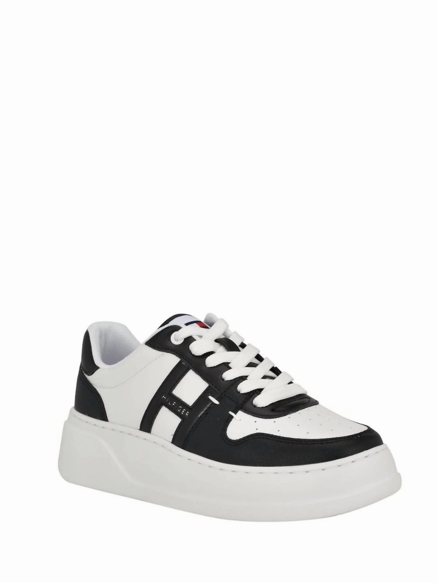 Bold Design Women's Giahn Sneaker In White