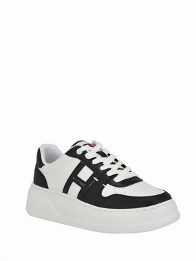 Women's Giahn Sneaker In White Quick   Dry