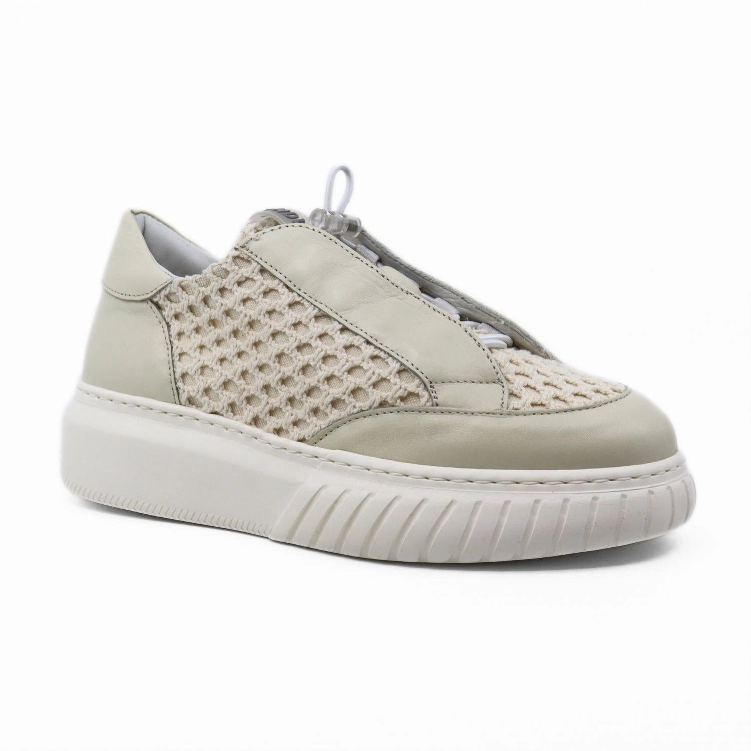 Back friendly Women's Ivor Crochet Sneakers In Cream