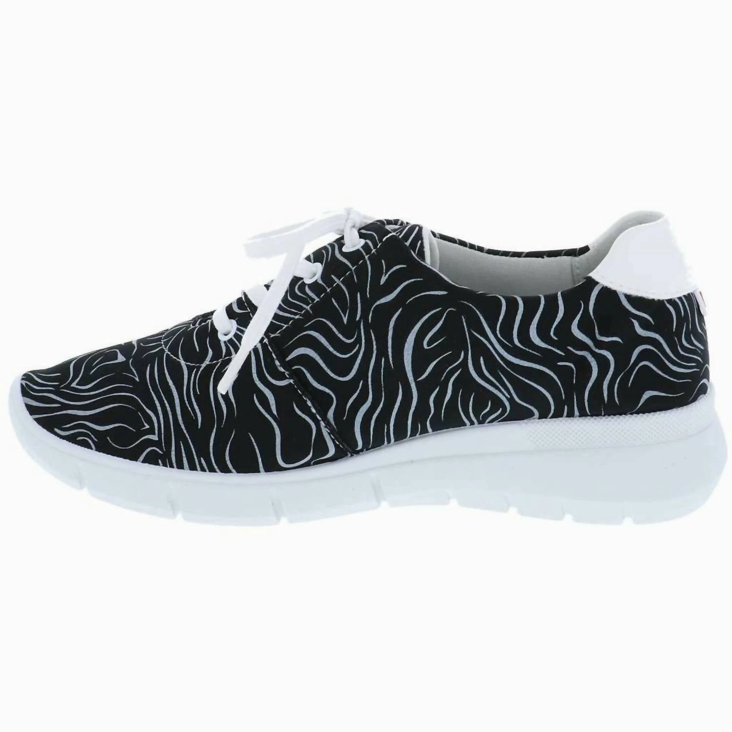 Women's L76 Lightweight Lace-Up Sneaker In Black, White Weather Resistant Coating Unlined Comfort