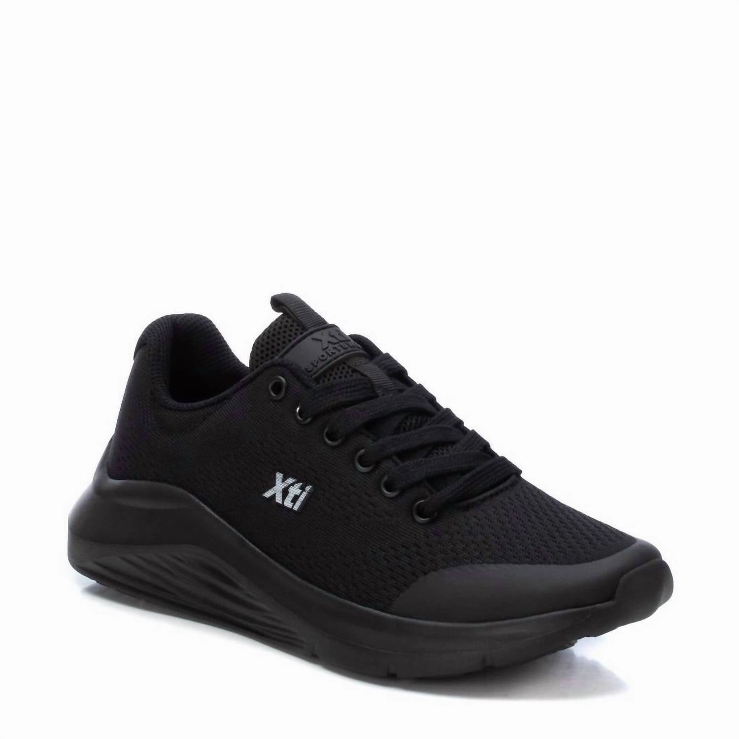 Breathable frame Women's Lace-Up Sneakers In Black