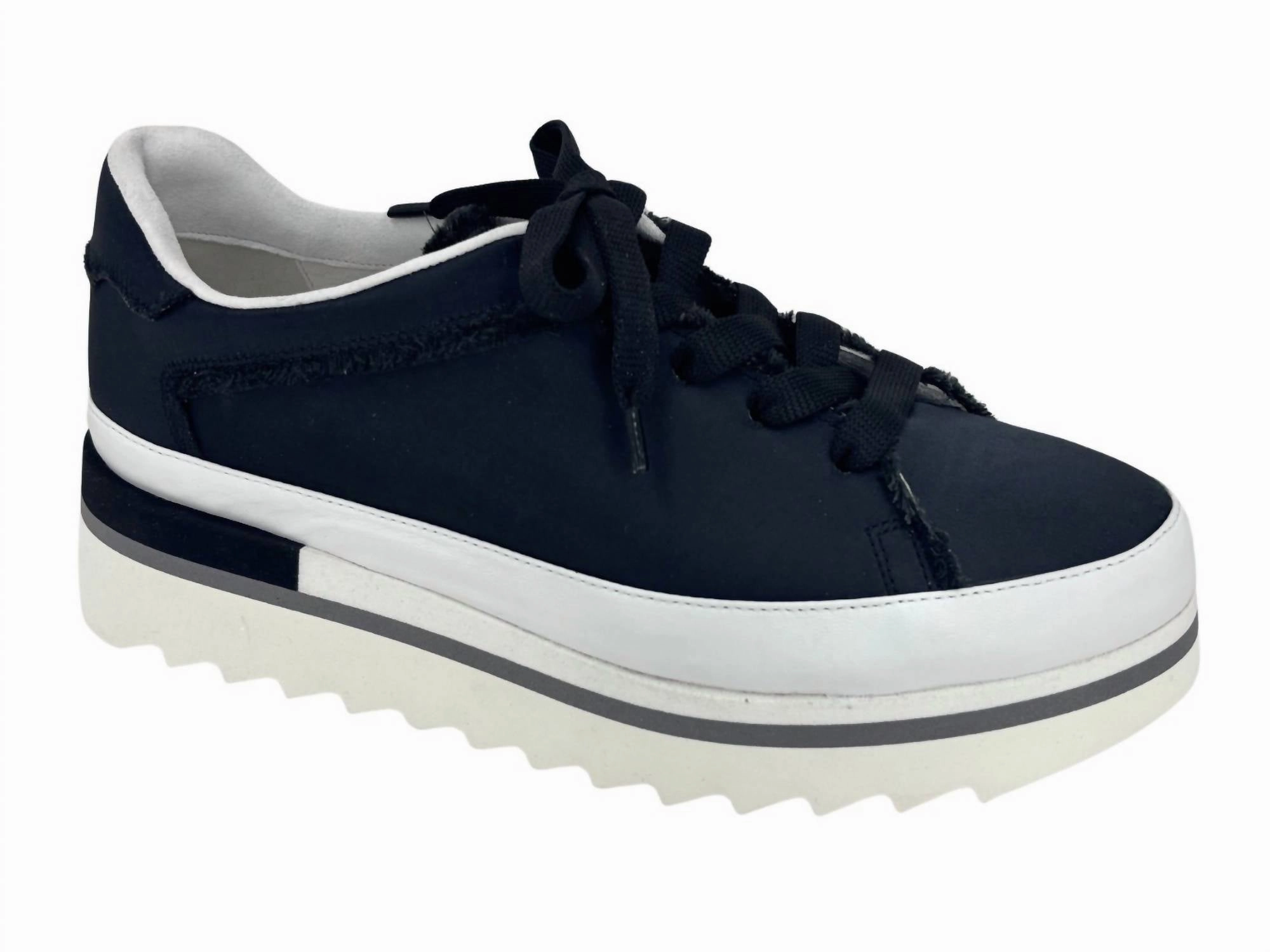 Women's Licia Athleisure Shoe In Black Comfortable Wear