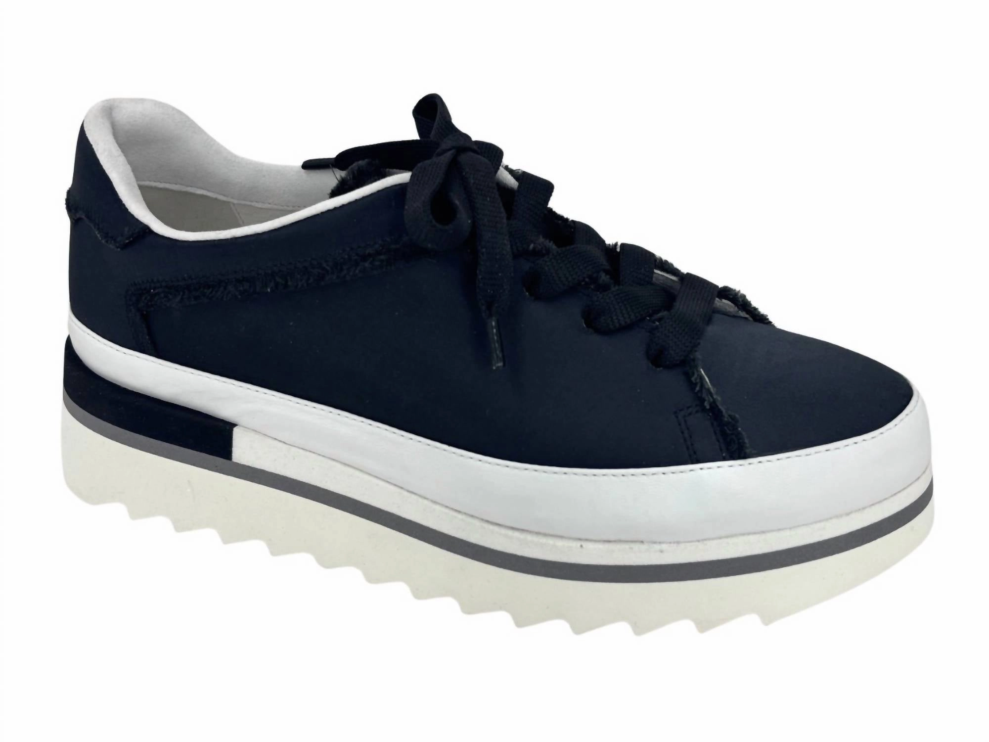 Women's Licia Athleisure Shoe In Black orthopedic