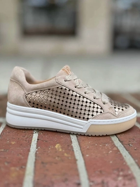 Comfort Padding Women's Lua Sneaker In Taupe