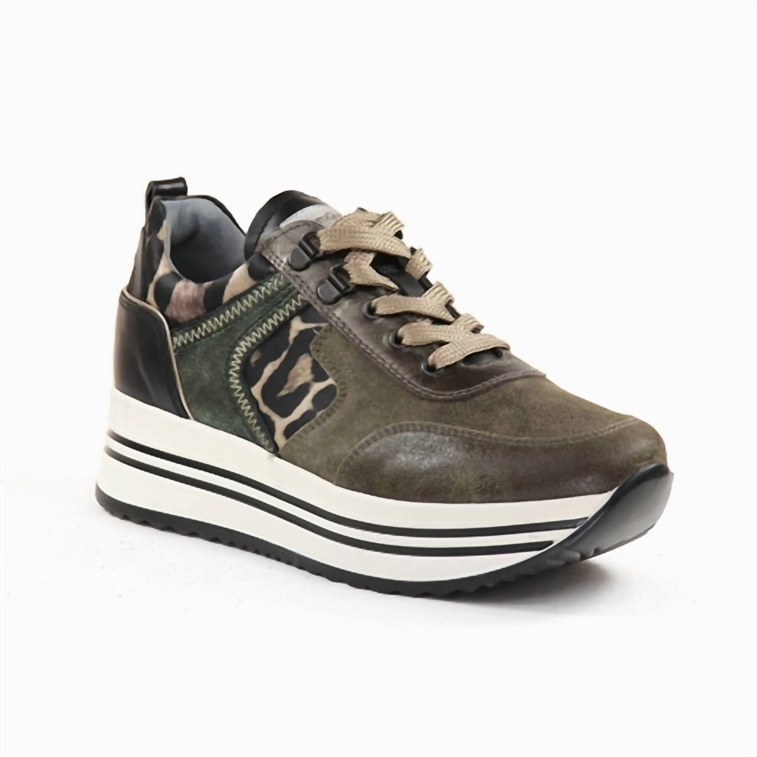 Eco Friendly Dye Process Women's Military Sneaker In Black