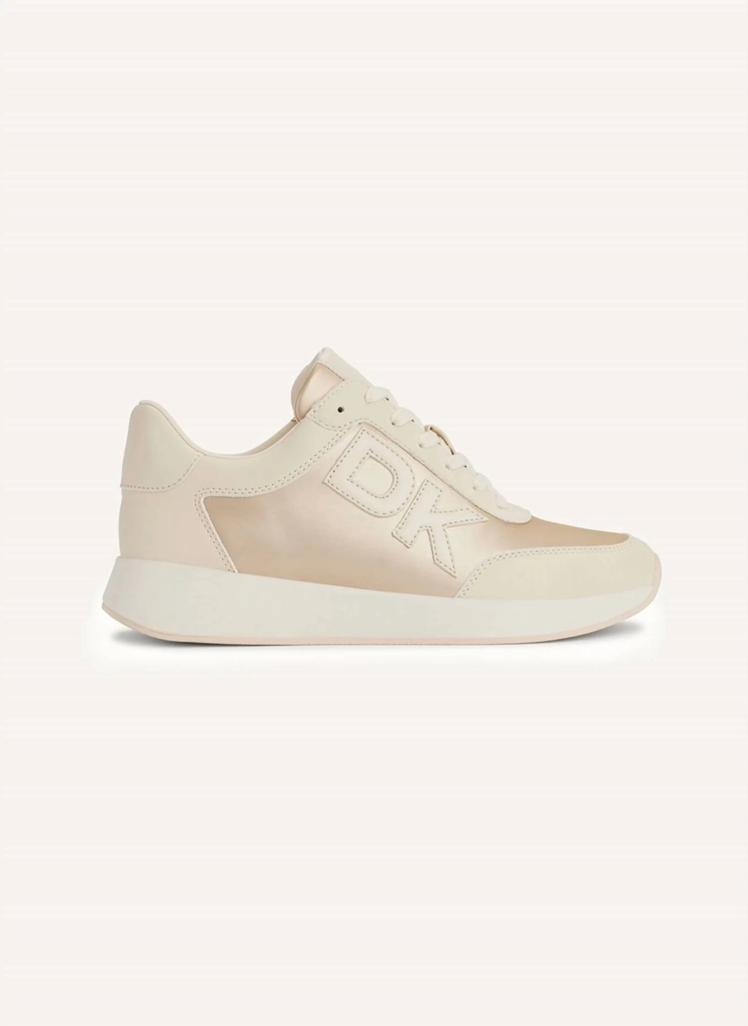 Shock Absorbing TPU Women's Oaks Logo Lace Up Sneaker In Bone