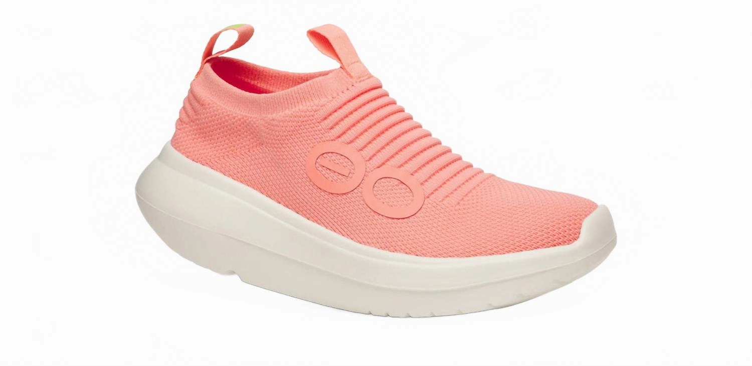 Action Fit Women's Oomy Zen Shoe In Coral