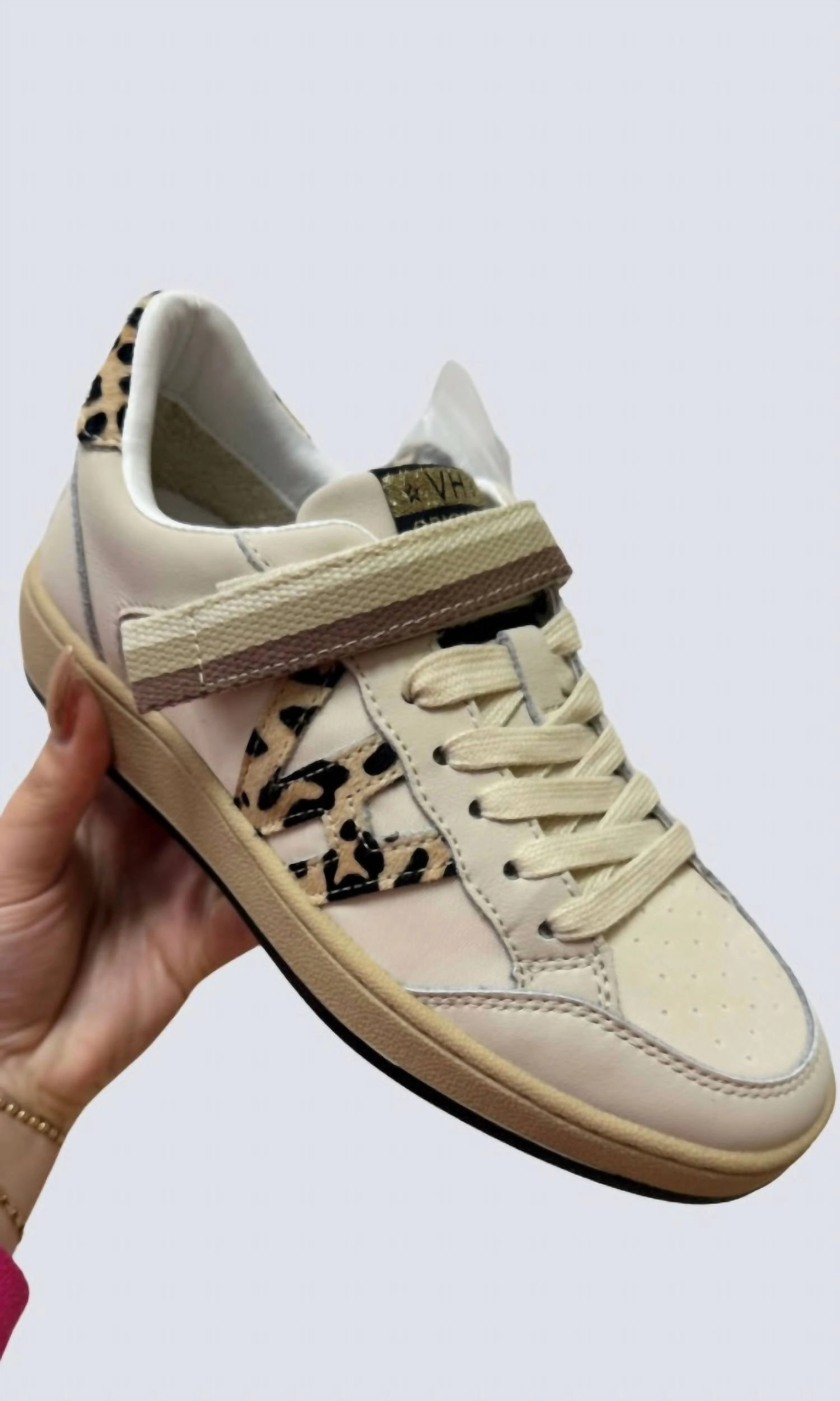 Quick Move Fashion Comfort Women's Pop Of Fun Tennis Shoes In Leopard Print