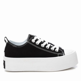 Women's Refresh Sneakers In Black Comfort Padding