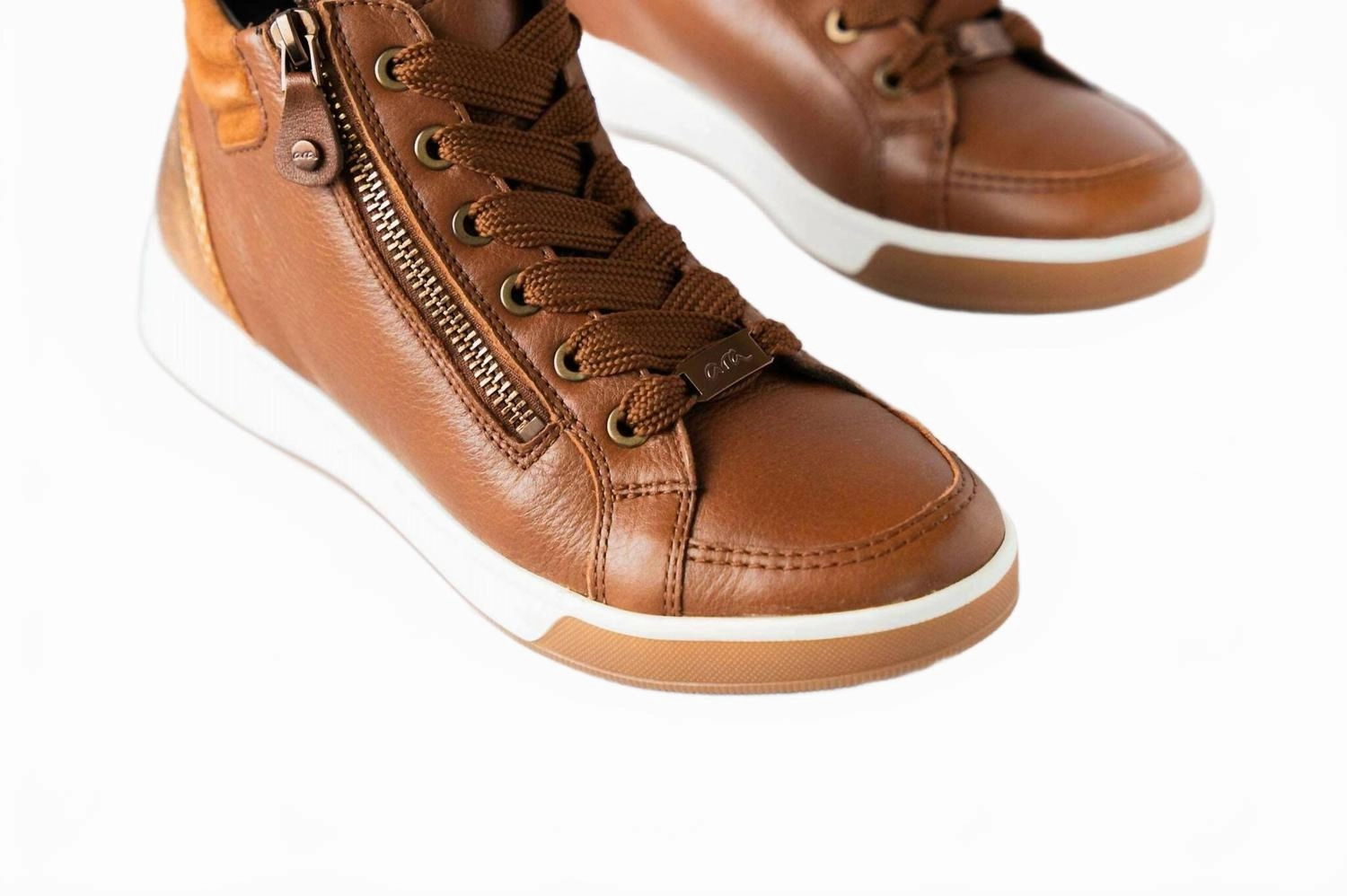 Women's Rei Tan Sneaker In Brown Hyper Responsive Cushion