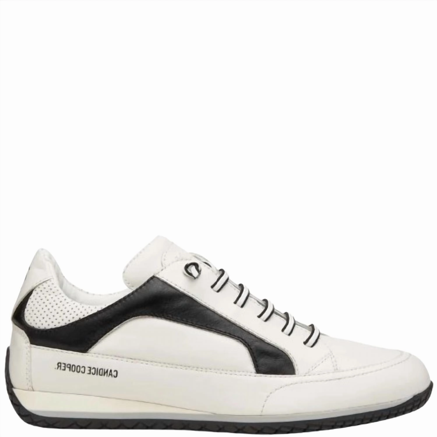 Women's Runlo Flash Sneakers In Black Neutral Pronation Support