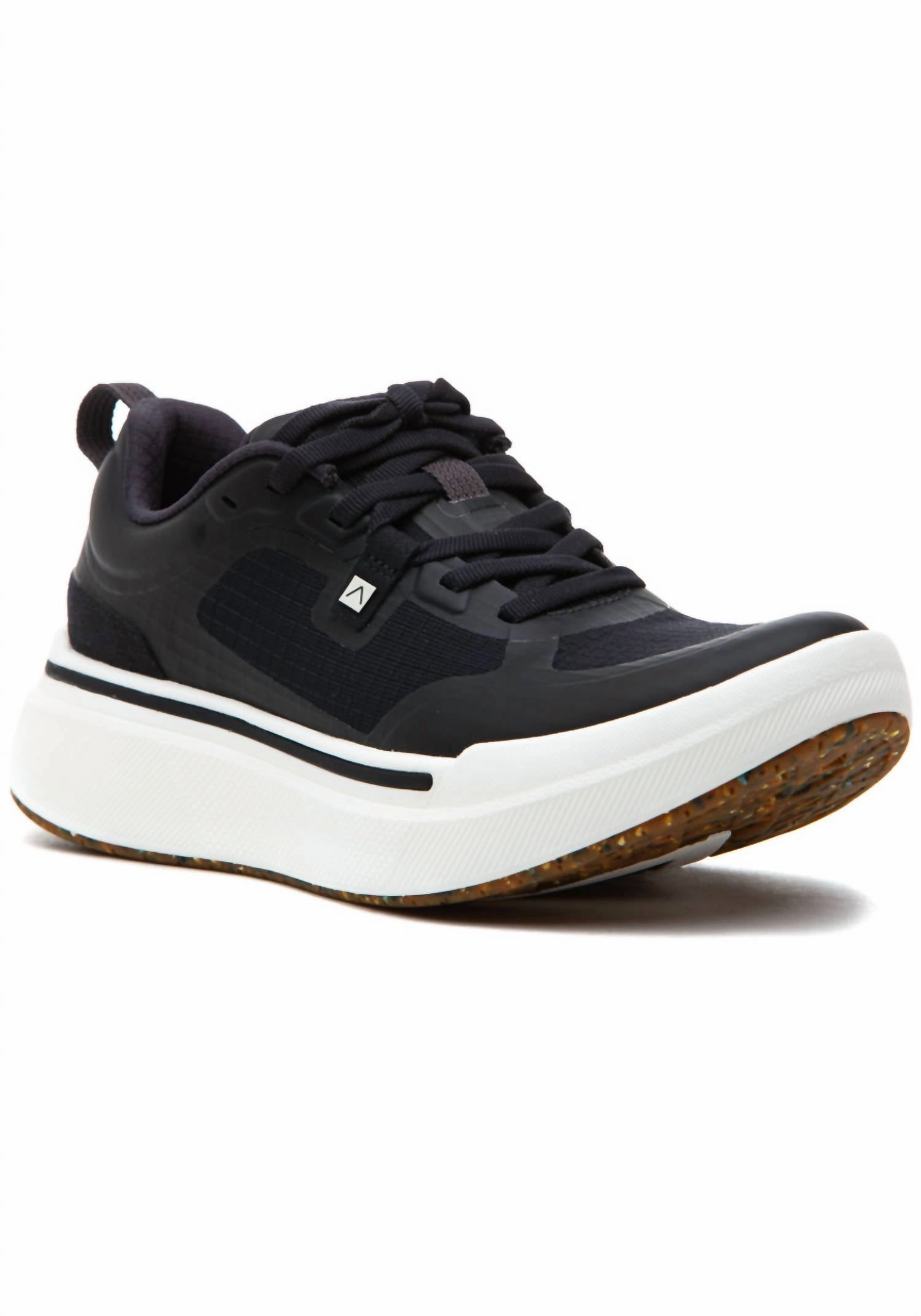 Abrasion Resistant Lining Women's Sequence 1 Low Sneaker In Black / White