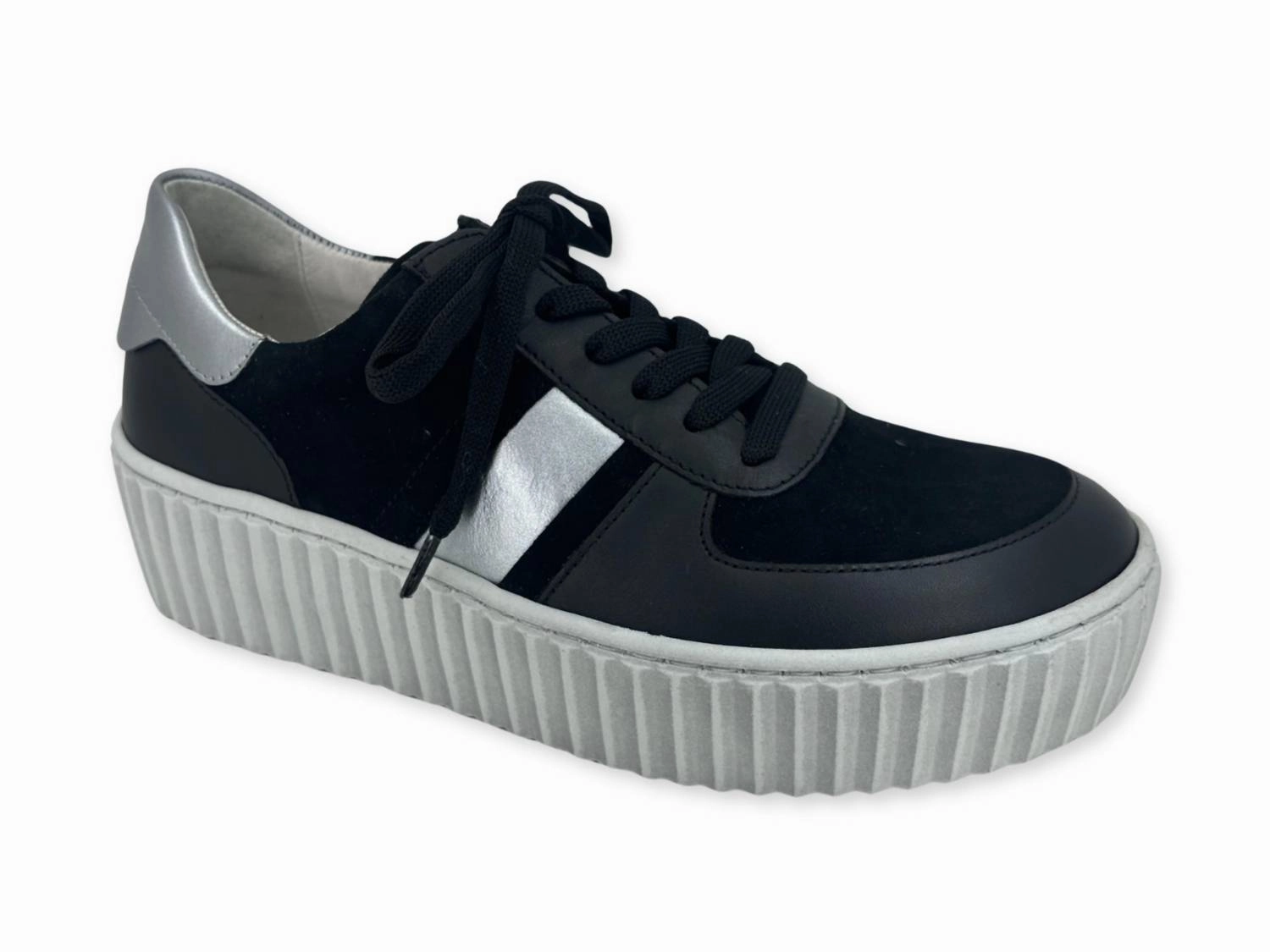 Aerodynamic Structure Multi Density Women's Shoe 3-203-27 In Black/silver