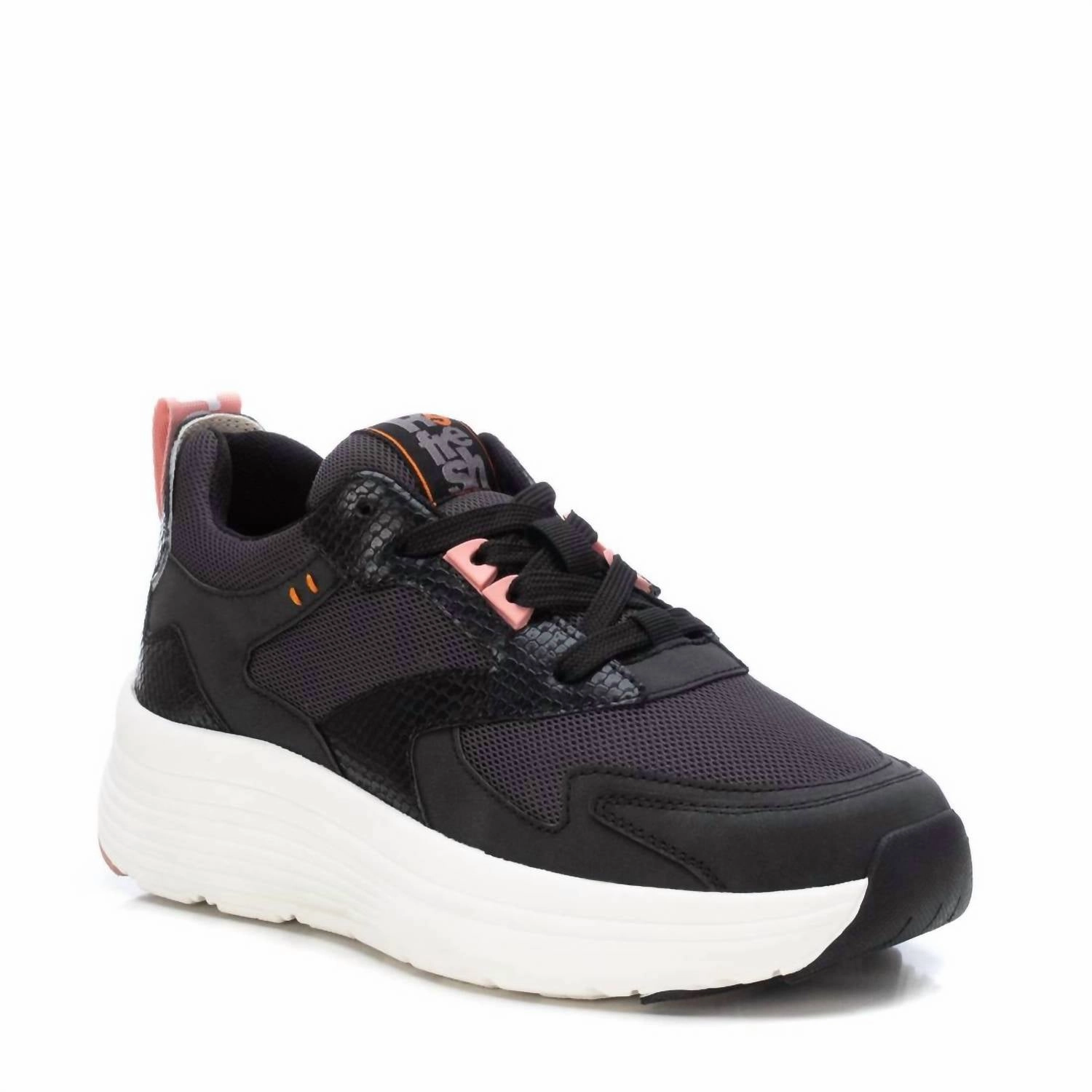 Women's Sneakers In Black Mid Foot Lockdown