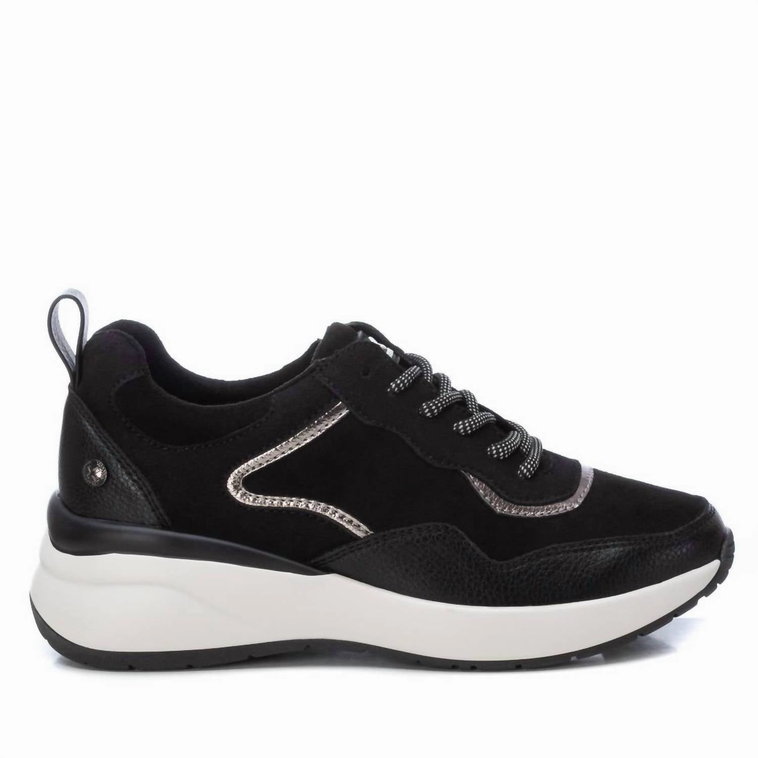 Hyperflex Groove Pattern Women's Suede Metallic Sneakers In Black