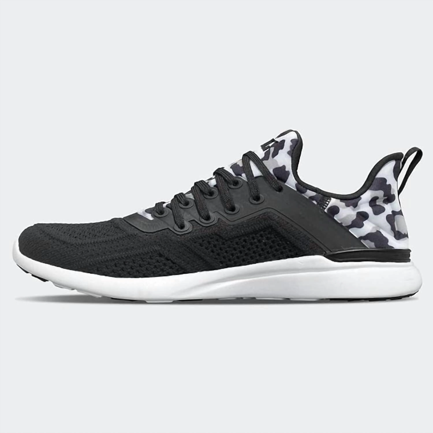 Women's Techloom Tracer In White/black/leopard Multi Surface Traction