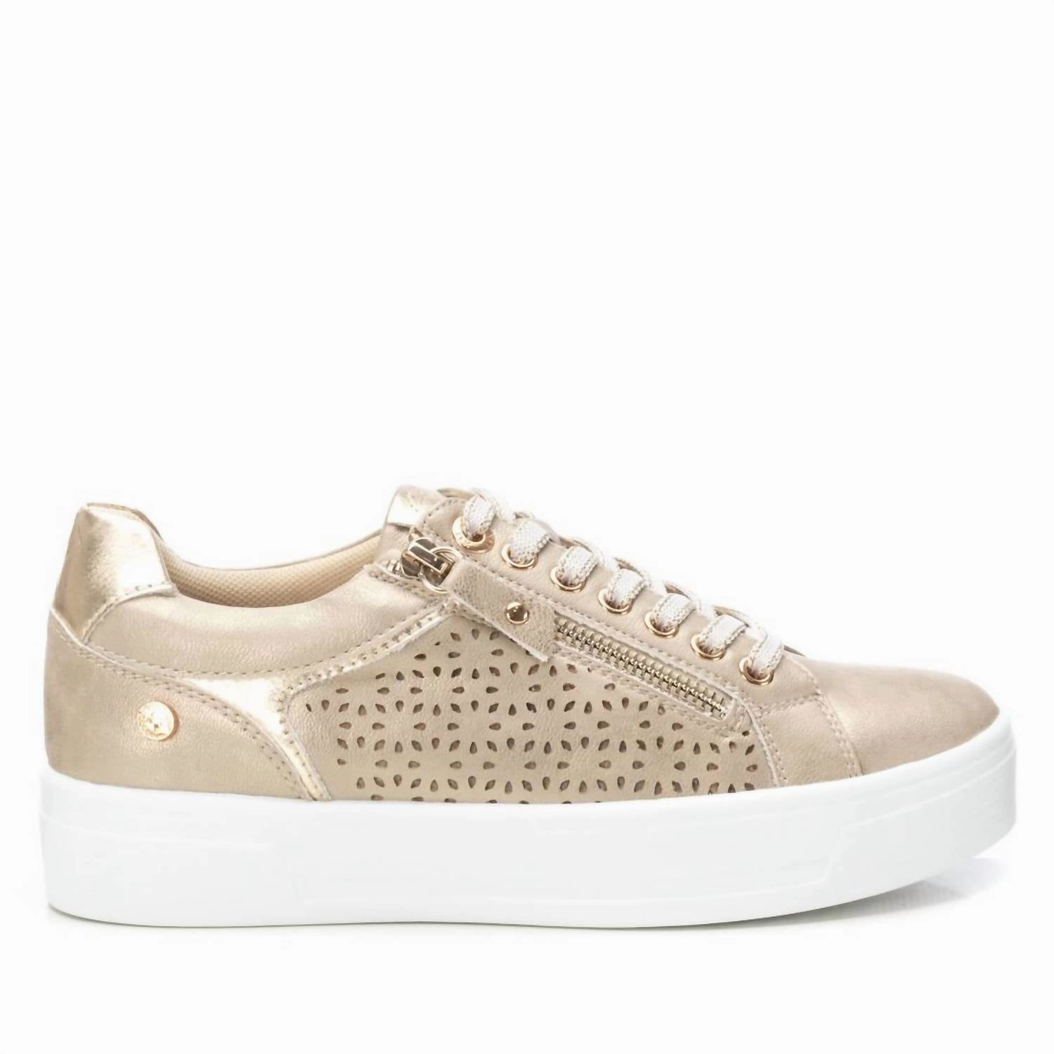 Women's Trainer Sneakers In Gold Layered silhouette Street Chic