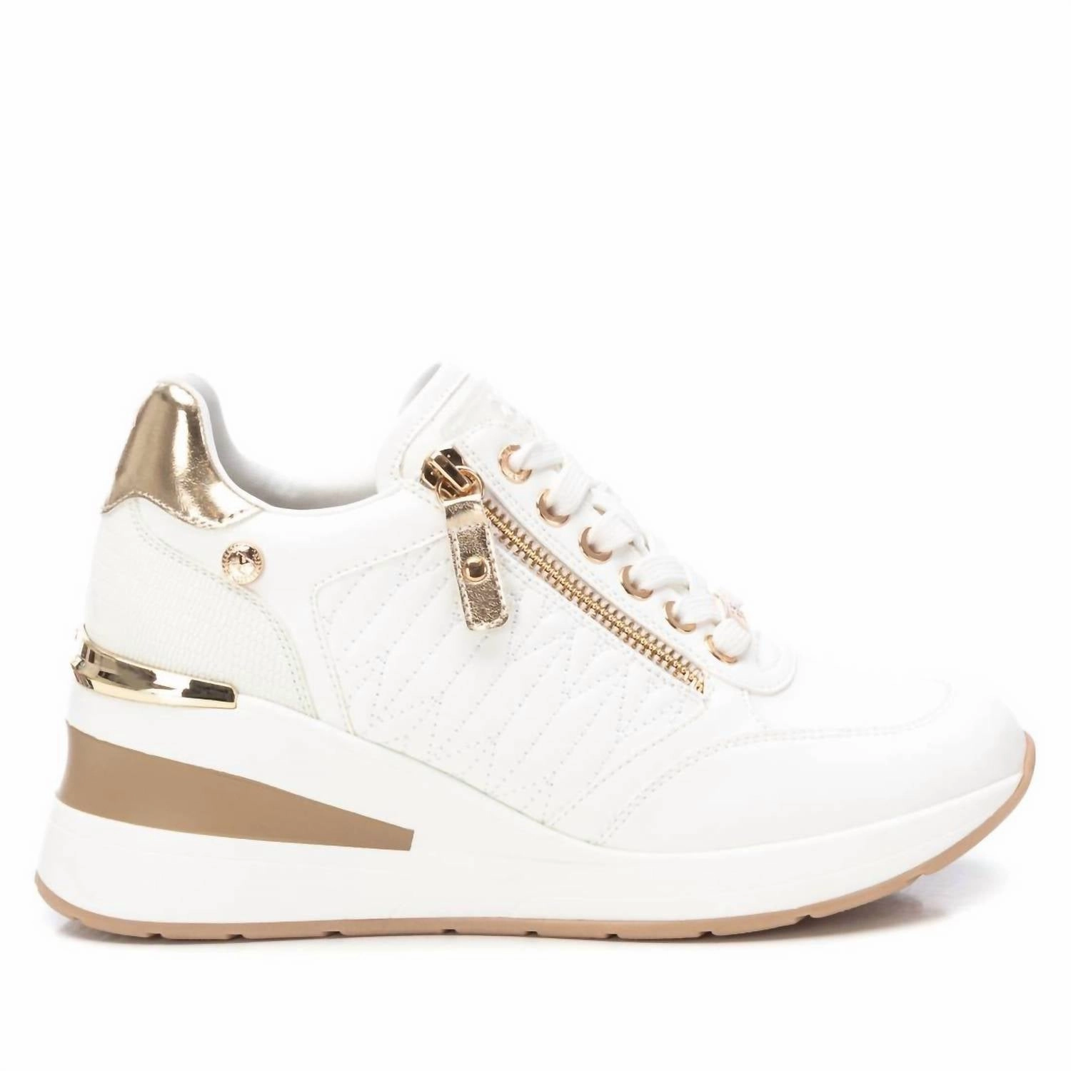 Trail Ready Women's Trainer Sneakers In White