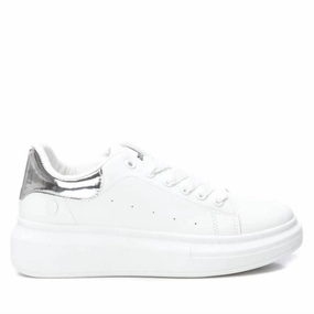 Flat Surface Women's Trainer Sneakers In White