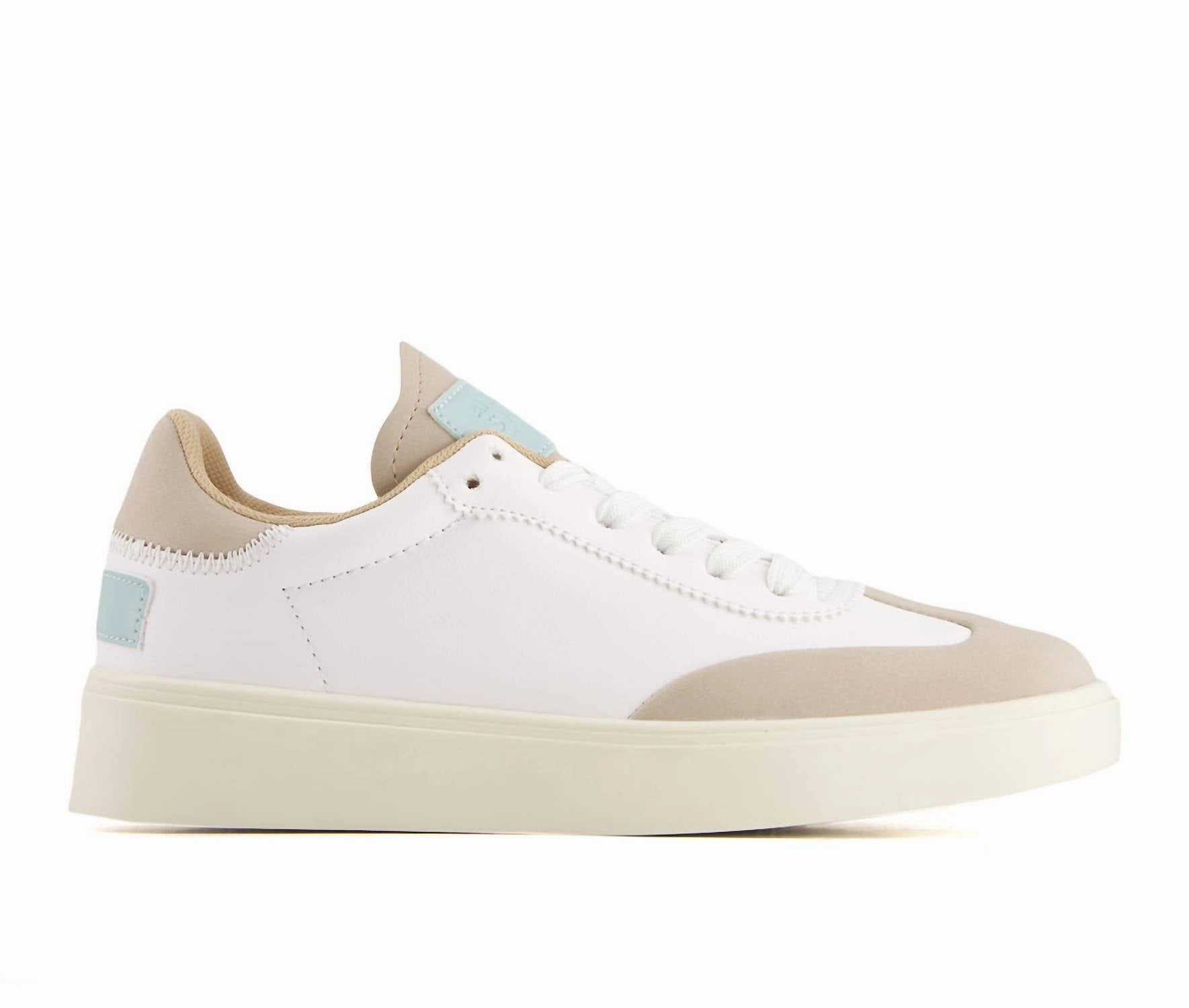 Women's Urban Classic Sneaker In White Anti Torsion Plate Slim Comfort
