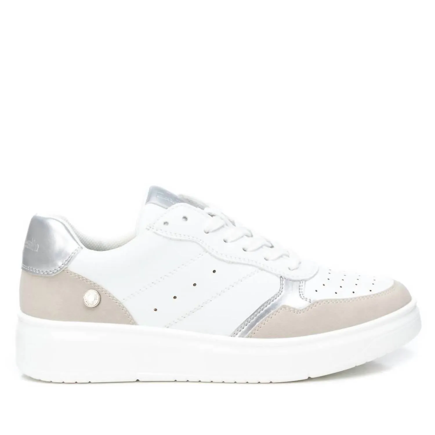 Reinforced Panels HyperDurable Outsole Compound Women's Casual Comfort Sneakers In White