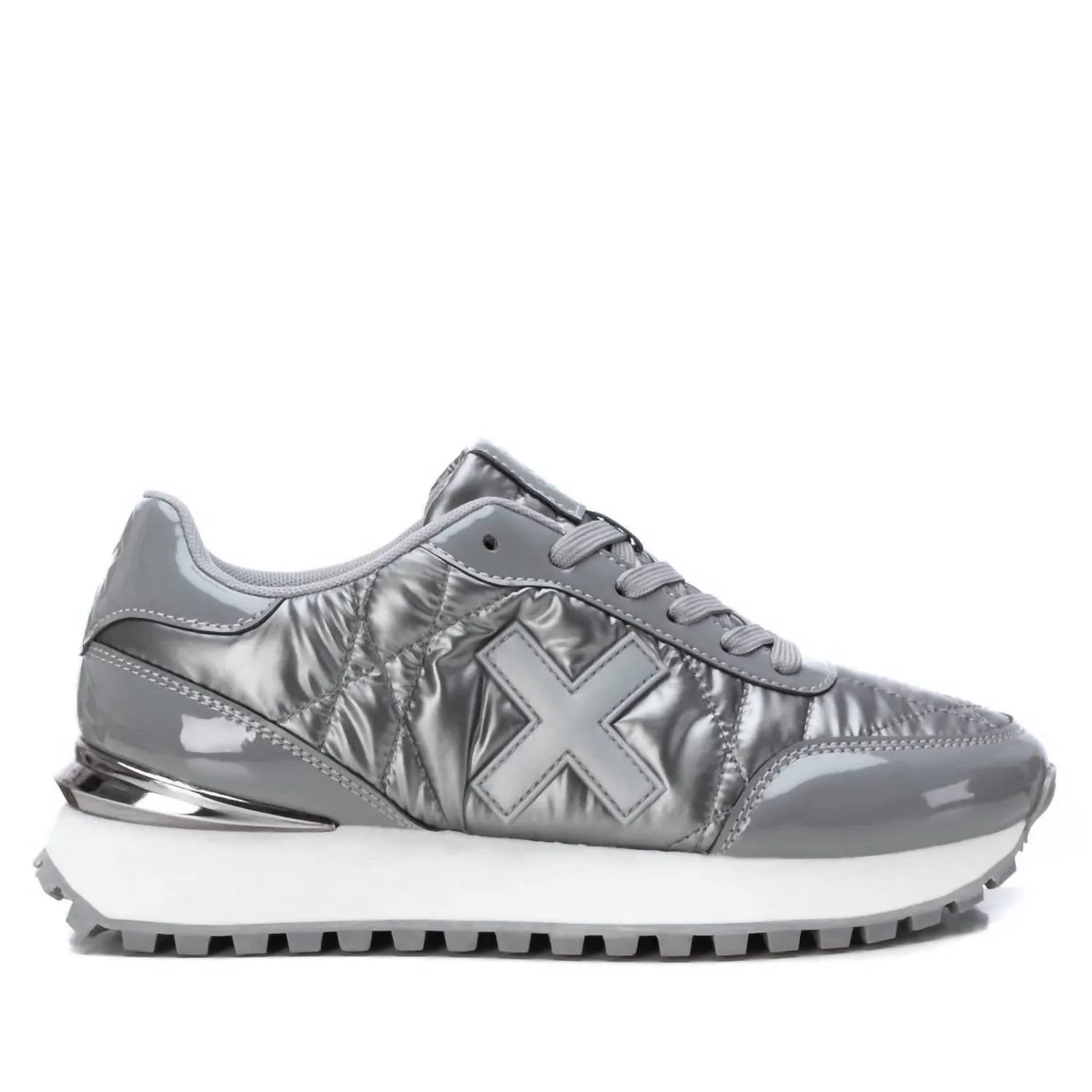 Neutral Use Responsive Cushion Women's Casual Sneakers In Silver