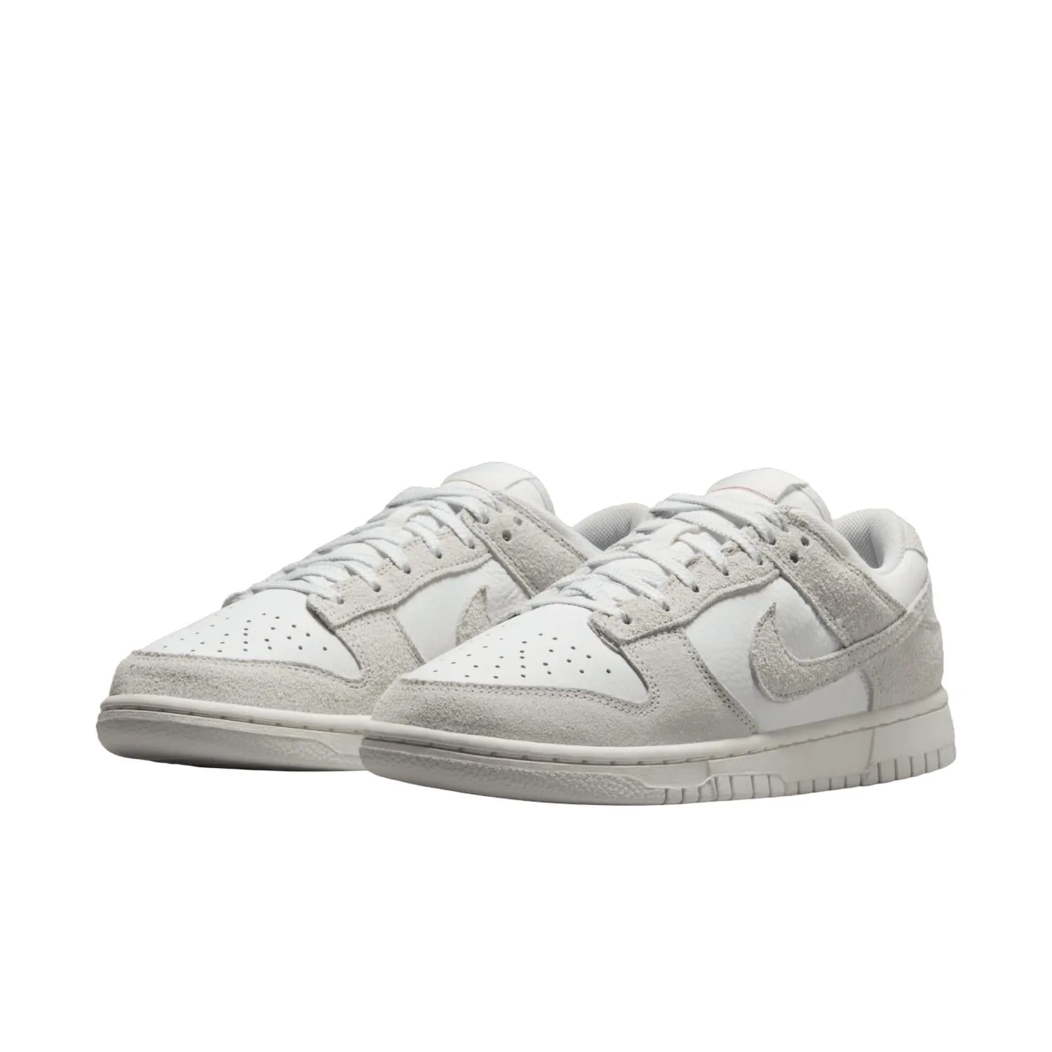Women's Dunk Low Summit Sneaker In Photon Dust Flexible Build