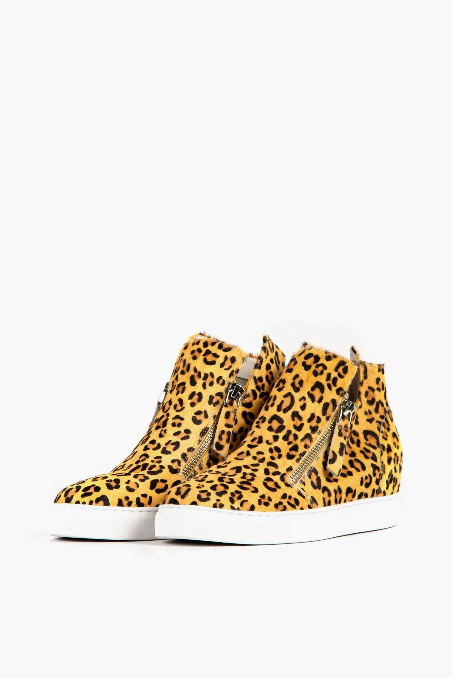 Boosted fit Indoor Women's Fur Top & Zip In Sneaker In Leopard
