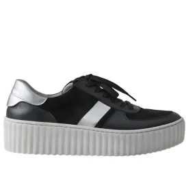 Arch Support Design Women's Low-Top Sneaker In Black/silver