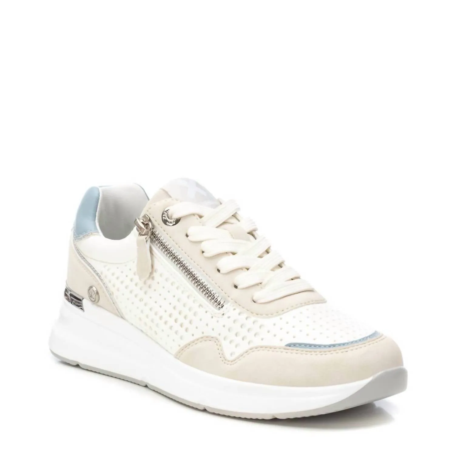 Breath Walk Women's Sneakers In White