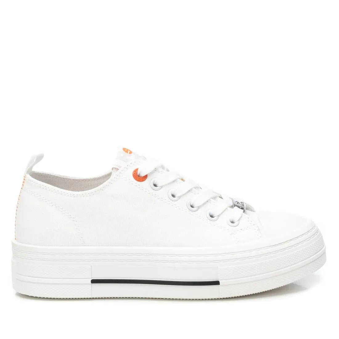 Women's Urban Style Canvas Platform Sneakers Refresh By Xti Speed Training