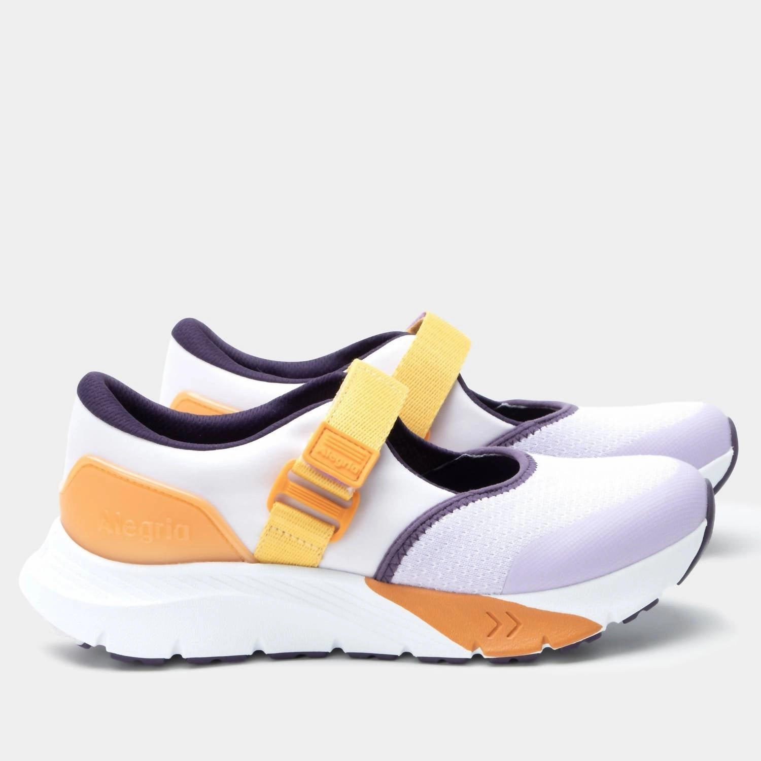 Women's Atlis Sneaker In Iris Dynamic Lateral Support Smooth Feel